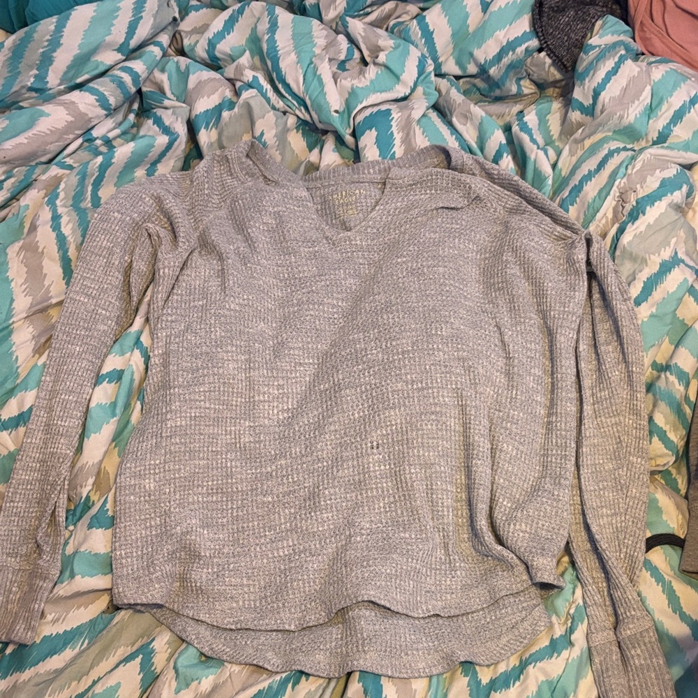 American Eagle Outfitters Light Gray V-Neck Sweater